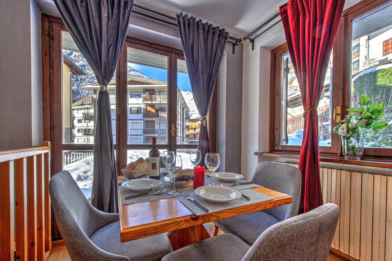 Apartament Casa Julie - Accogliente Rifugio Nella Quiete - Cour 0157 Courmayeur Zewnętrze zdjęcie