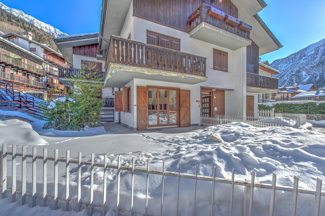 Apartament Casa Julie - Accogliente Rifugio Nella Quiete - Cour 0157 Courmayeur Zewnętrze zdjęcie