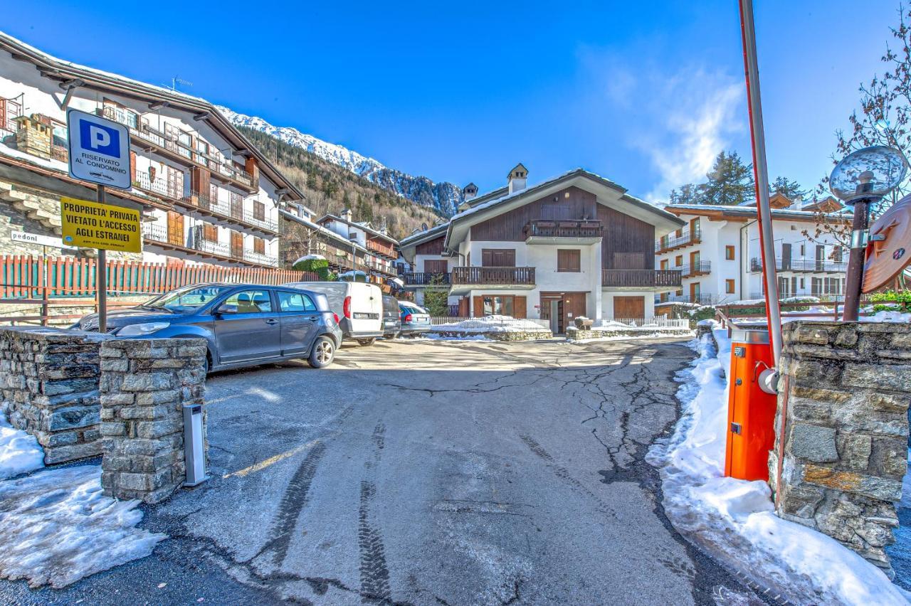 Apartament Casa Julie - Accogliente Rifugio Nella Quiete - Cour 0157 Courmayeur Zewnętrze zdjęcie